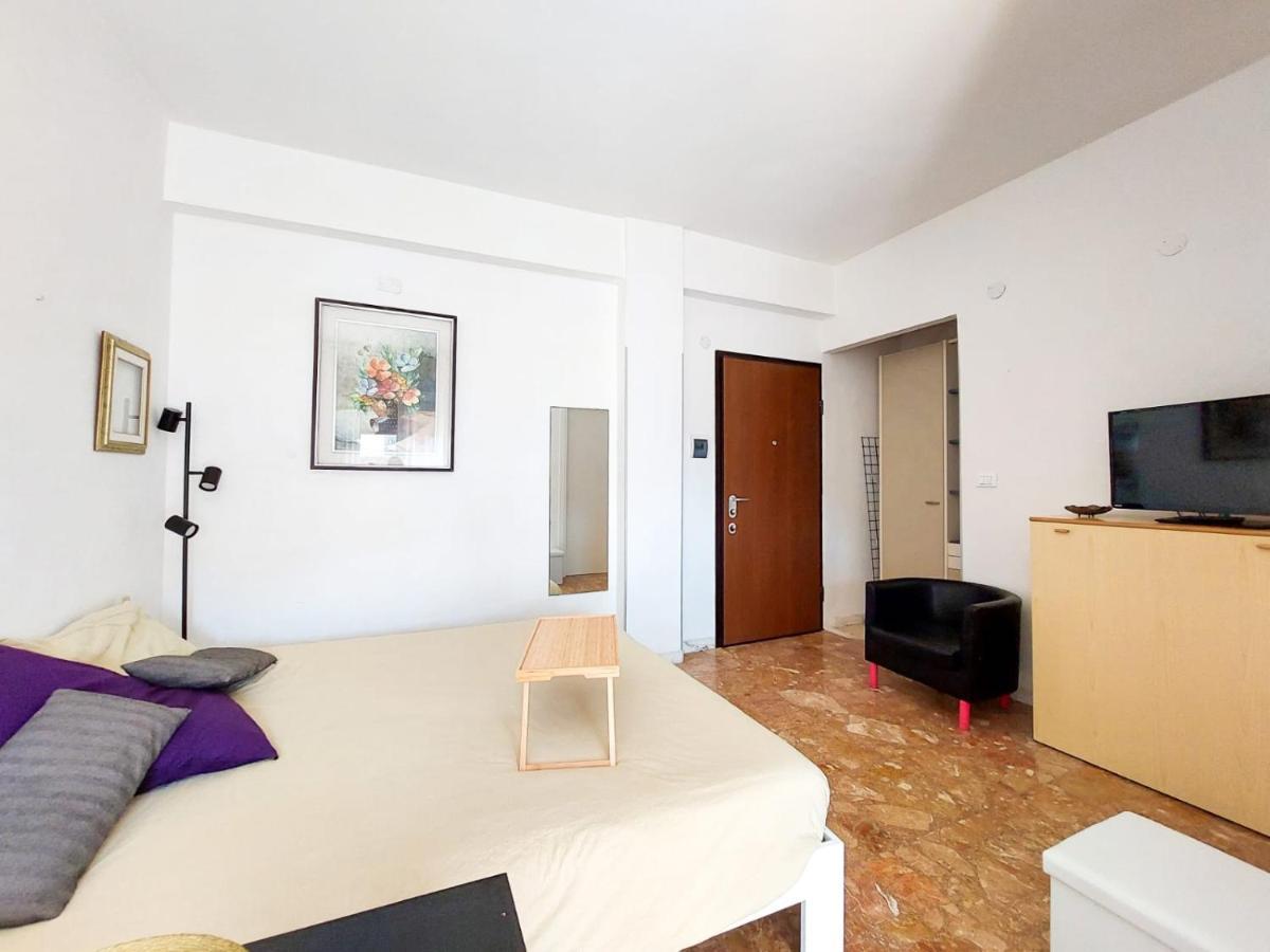 Tiny House Via Mascilongo Apartment Termoli Exterior photo